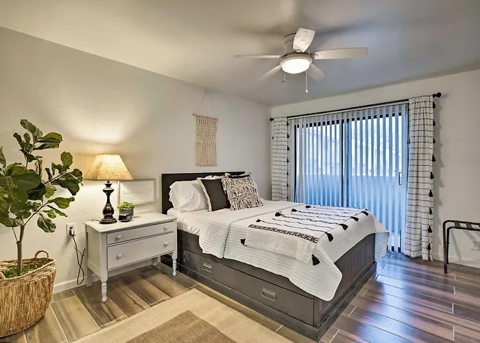 4 Mi To Asu: Lake-view W/ Patio, Pool Access Ferienhaus Tempe
